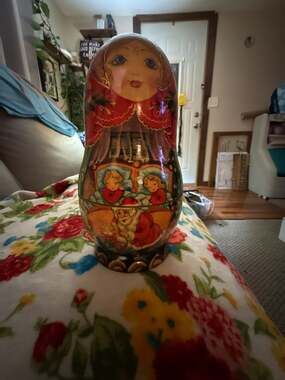G. DeBrekht Like Night Before Christmas Hand-Painted Matryoshka Nesting Doll w/O